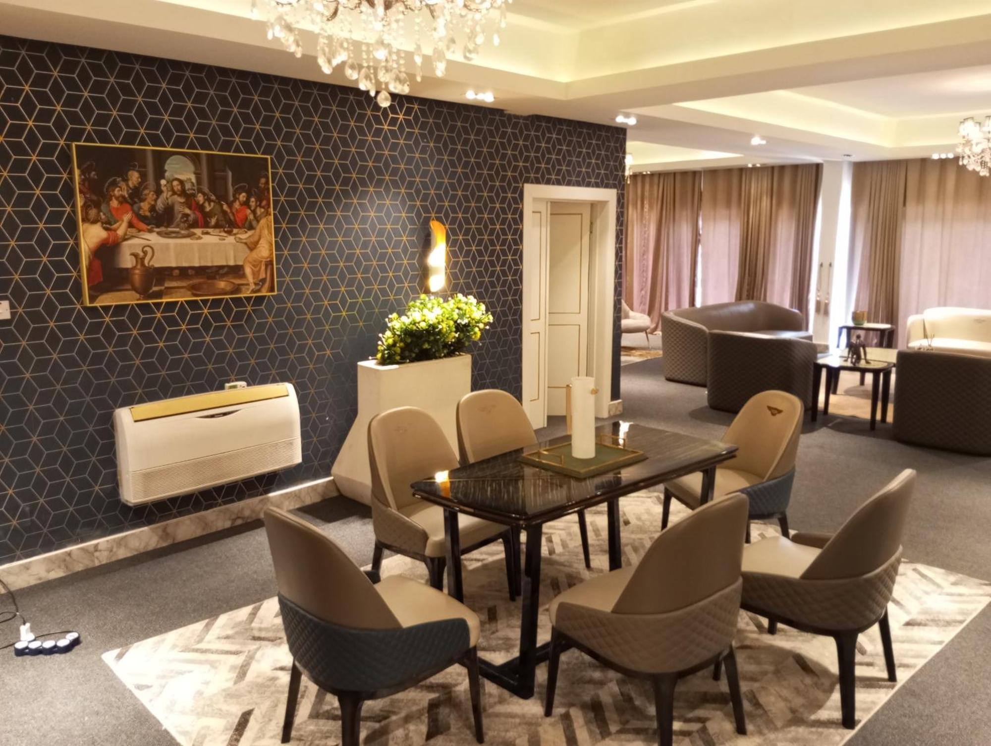 Sujimoto Residences Macdonald Lagos Eksteriør billede