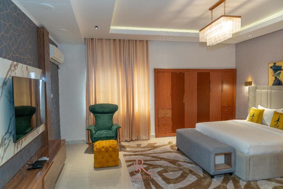 Sujimoto Residences Macdonald Lagos Eksteriør billede