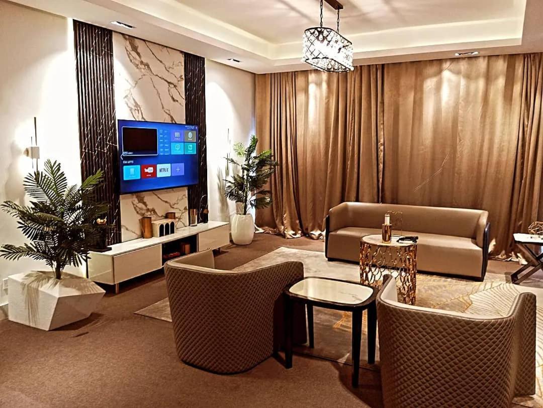 Sujimoto Residences Macdonald Lagos Eksteriør billede