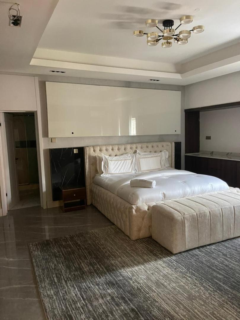 Sujimoto Residences Macdonald Lagos Eksteriør billede