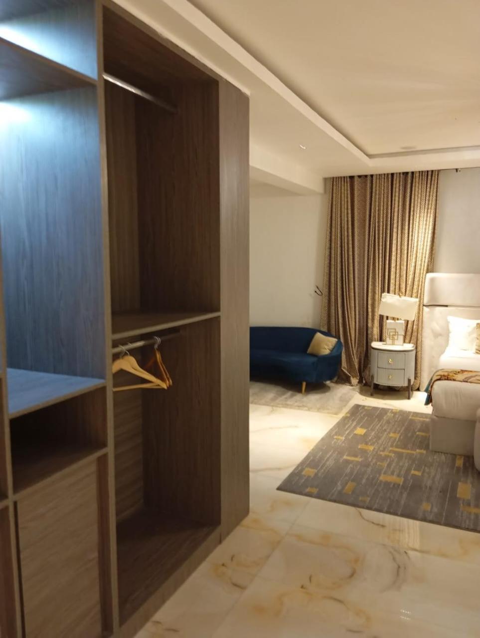 Sujimoto Residences Macdonald Lagos Eksteriør billede