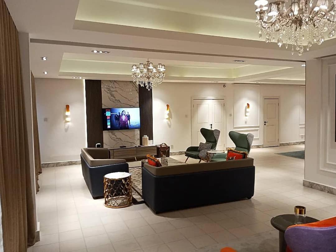 Sujimoto Residences Macdonald Lagos Eksteriør billede